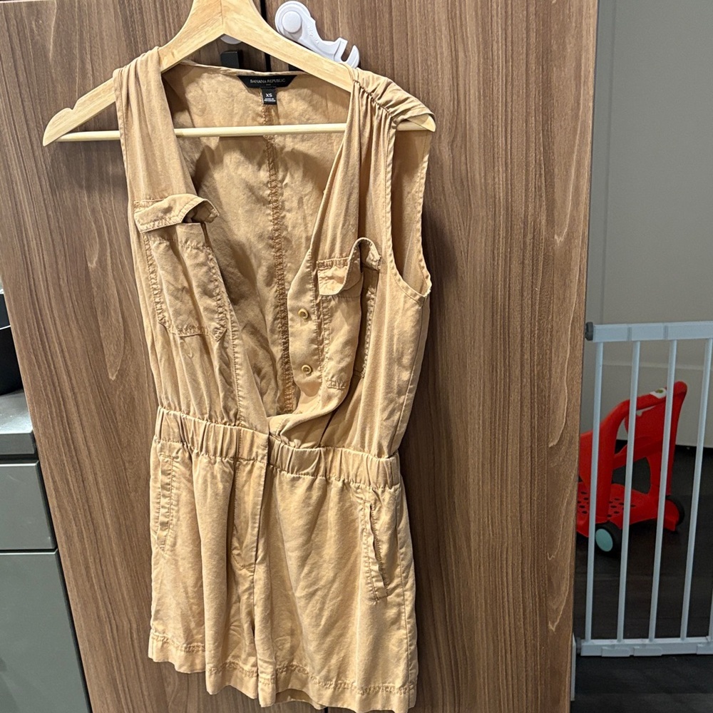 Banana Republic Tan Sleeveless Dress